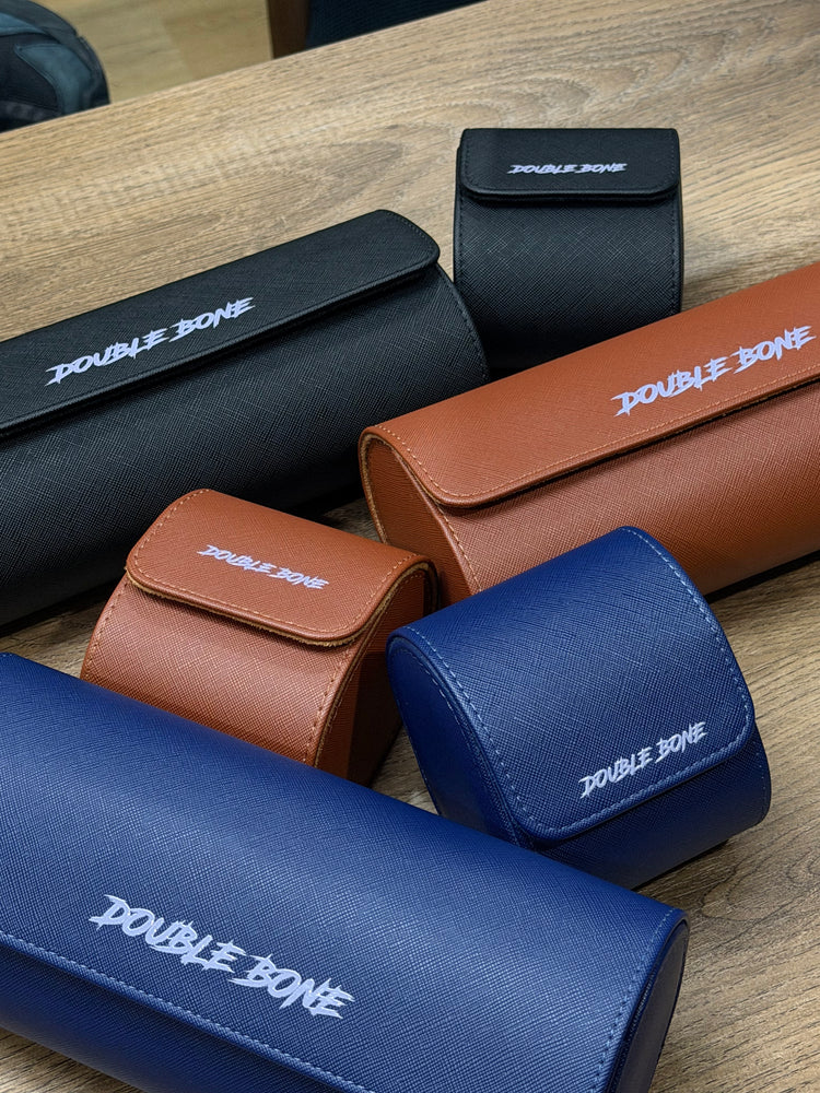 
                  
                    Single Watch & Bracelets Roll
                  
                