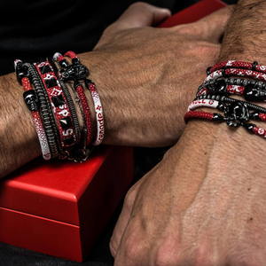 Red stingray bracelet with black Grenade for man 5/10 size 20cm Red stingray bracelet with black Grenade for man 5/10 size 20cm